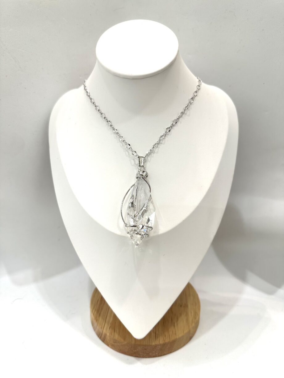 Catena con pendente cristallo swarovski in ottone rodiato argento Malu'
