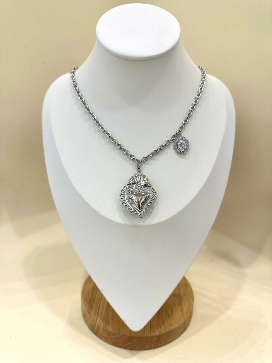 Catena in acciaio inox con pendente cuore sacro