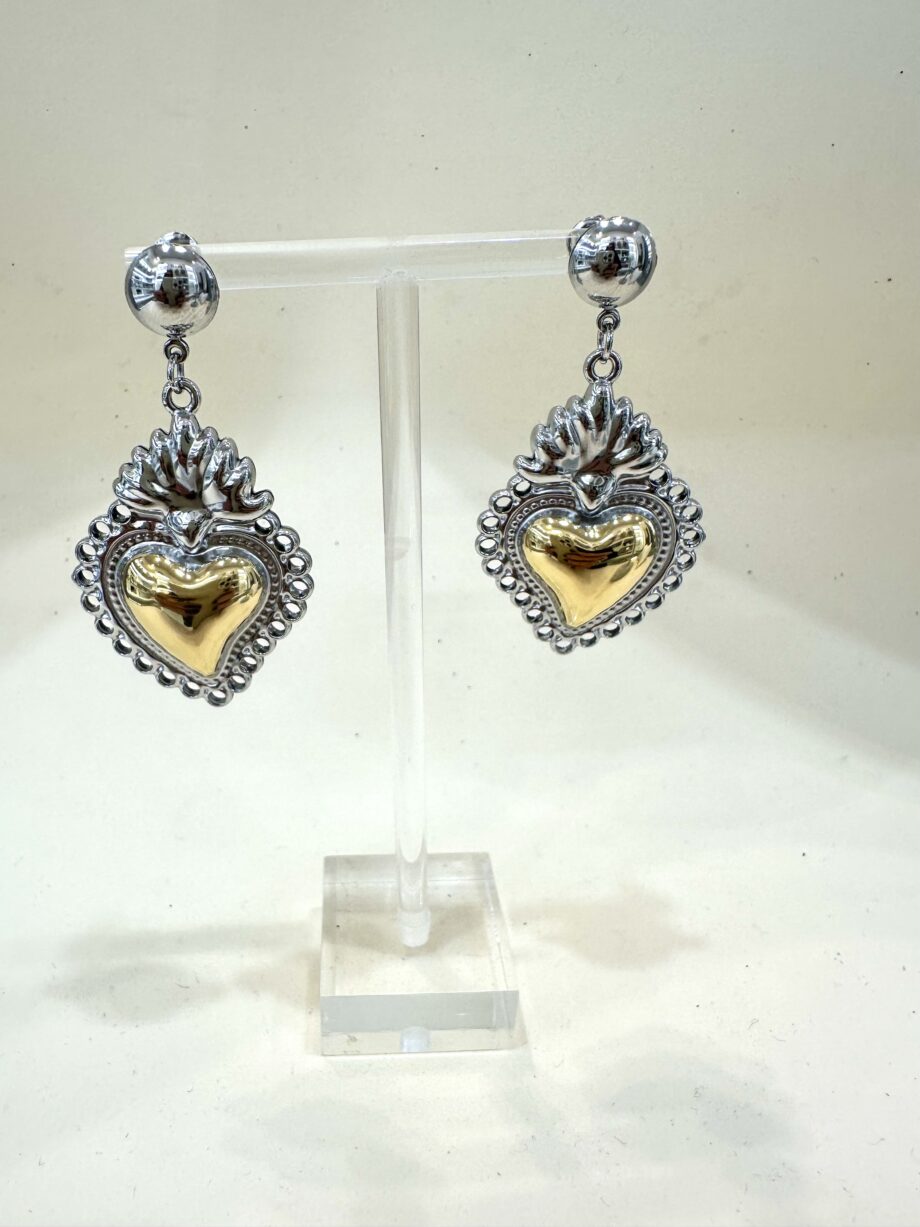Orecchini in acciaio inox e placcato oro con cuore sacro grande